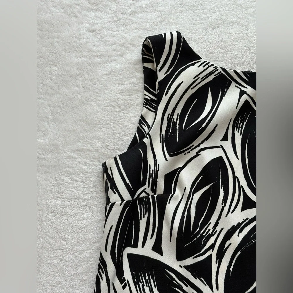 AGB - Black and White Patterned Dress - Size 8 - Picture 7 of 15
